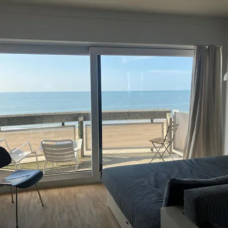 Sea View Aldis Apartman *